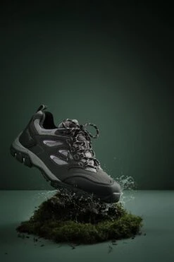 Regatta Holcombe IEP Low Waterproof Walking Boots