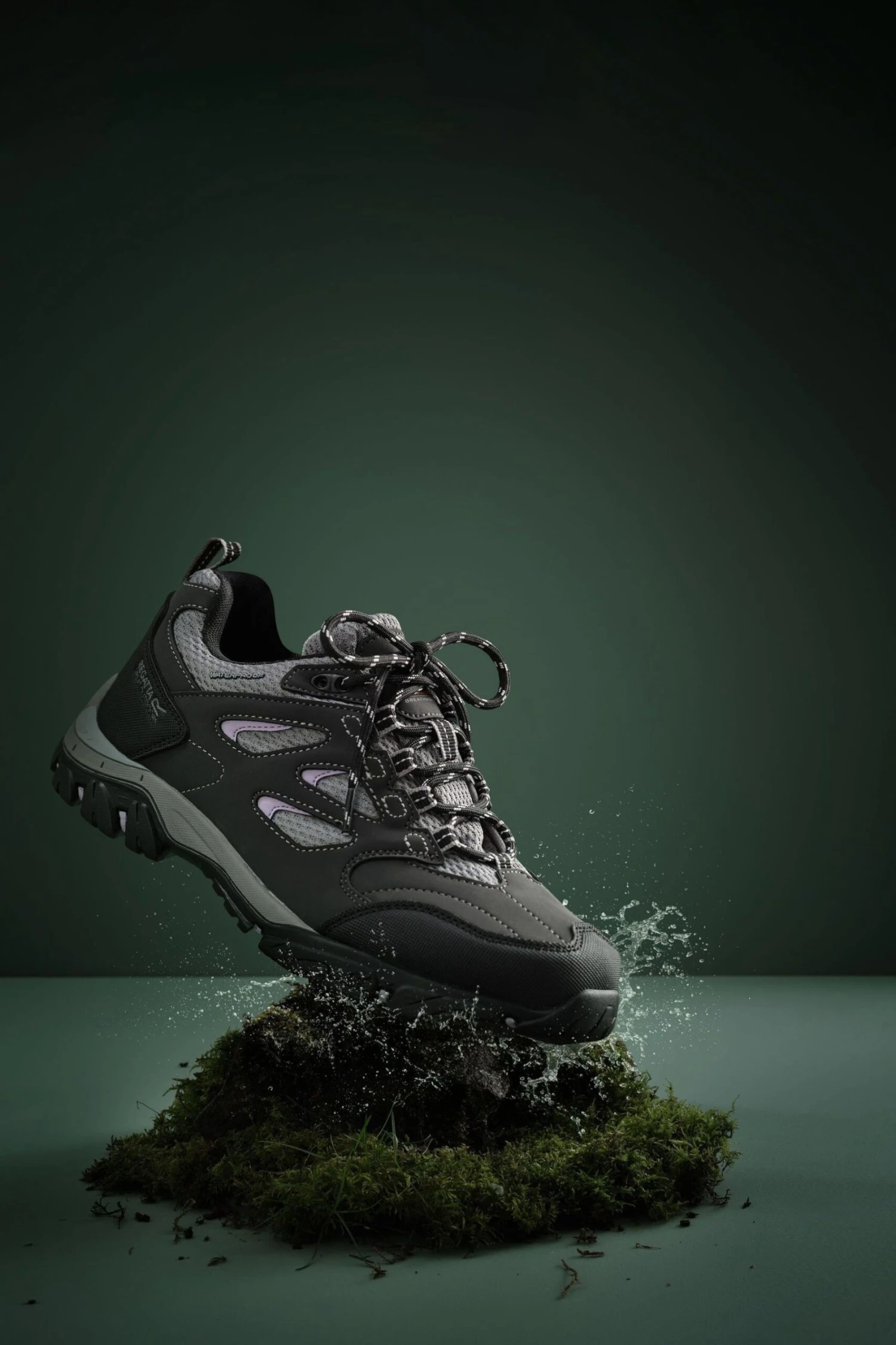 Regatta Holcombe IEP Low Waterproof Walking Boots