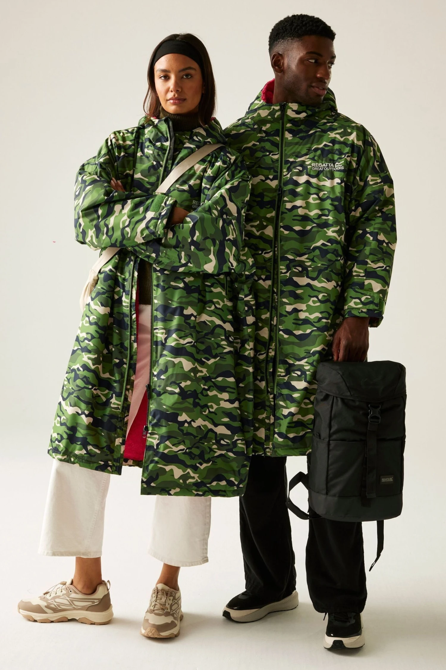 Regatta Adult Waterproof Changing Robe - Image 2